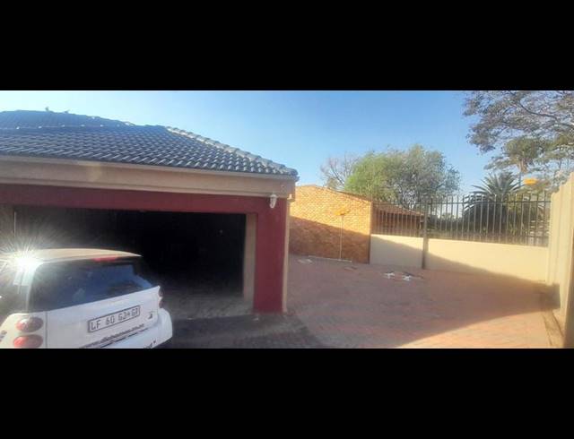 4 BEDROOM PROPERTY TO RENT IN THE REEDS